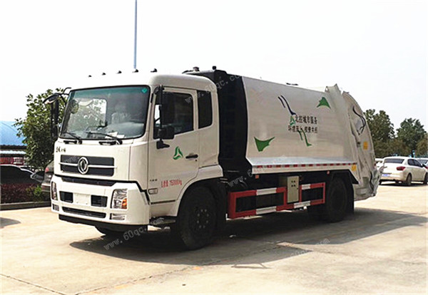 國(guó)五東風(fēng)天錦壓縮式垃圾車(chē)