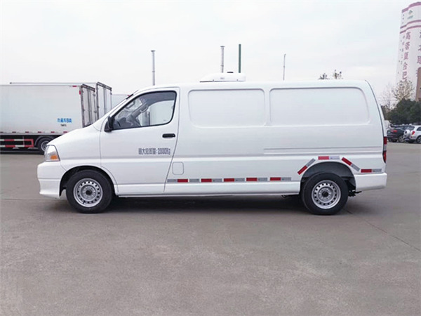 金杯快運(yùn)面包冷藏車(chē) 金杯快運(yùn)面包冷藏車(chē)