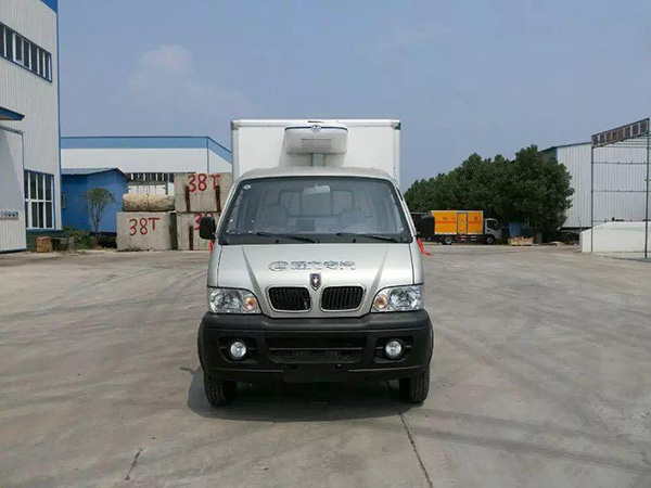 金杯2.9米貨廂冷藏車 金杯2.9米貨廂冷藏車