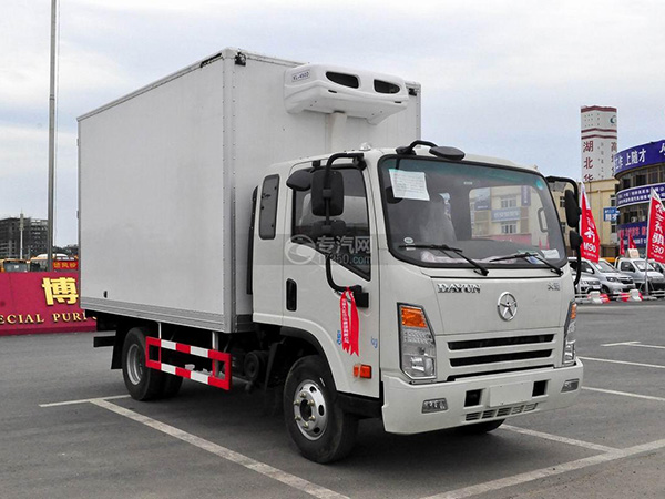 大運(yùn)單排4.05米貨廂冷藏車 大運(yùn)單排4.05米貨廂冷藏車
