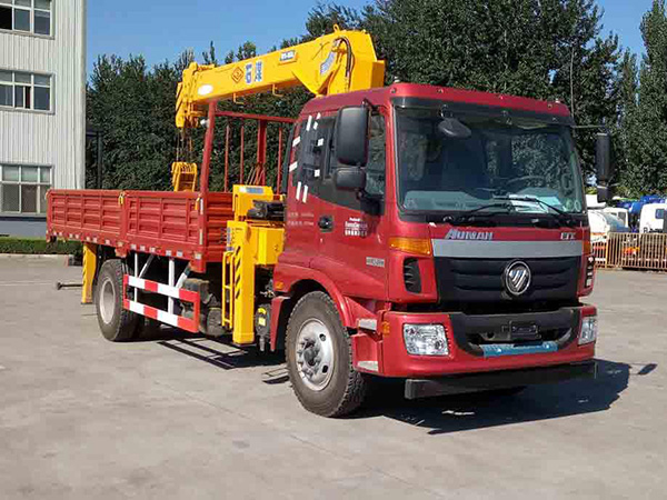 福田歐曼5.8米隨車吊 福田歐曼5.8米隨車吊