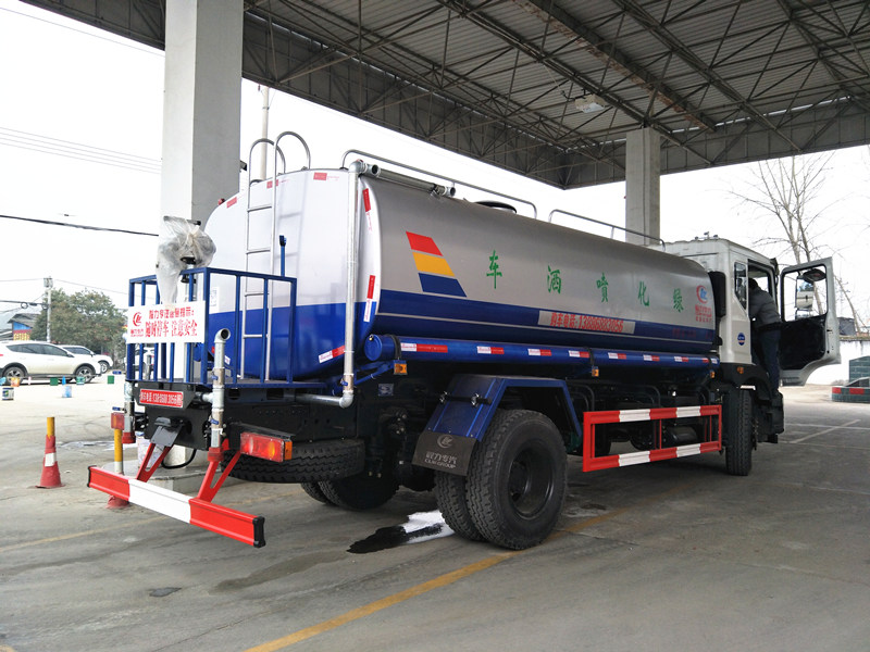 東風T5新款灑水車