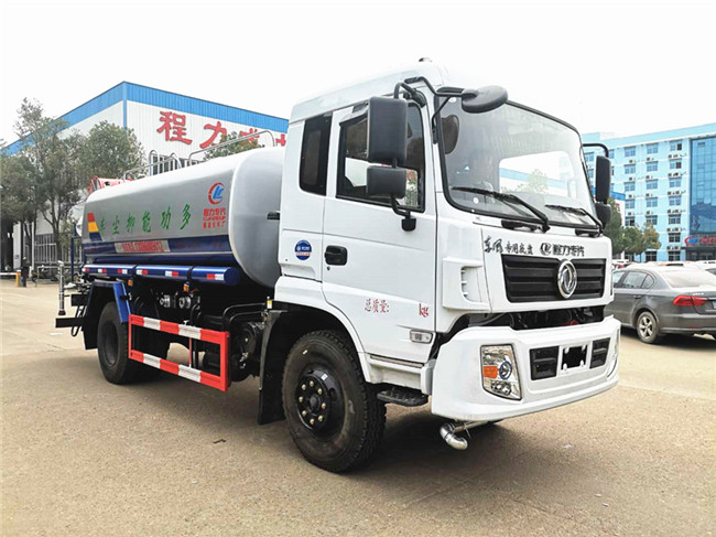 東風(fēng)12噸多功能抑塵車(chē)交車(chē)成功