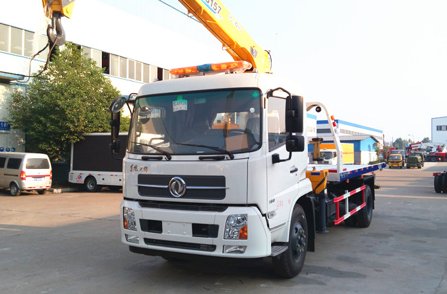 東風天錦平板帶吊清障車
