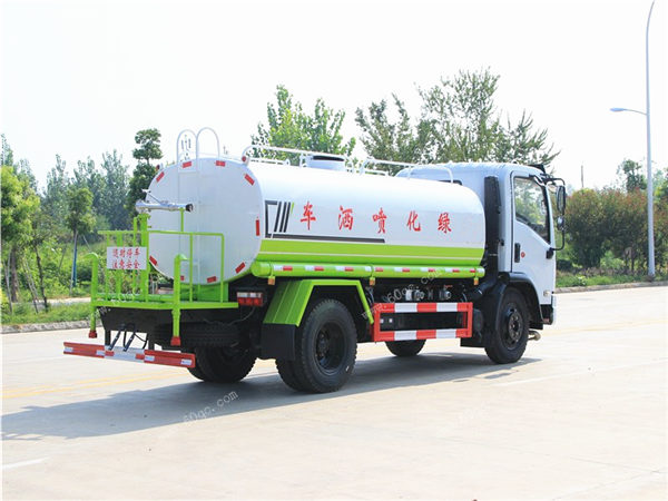 東風福瑞卡9噸灑水車