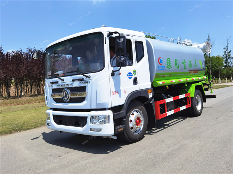 東風多利卡D9霧炮車