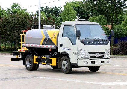 國(guó)六福田時(shí)代小卡之星藍(lán)牌2.7噸灑水車