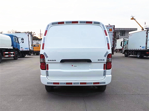 金杯快運(yùn)面包冷藏車(chē)