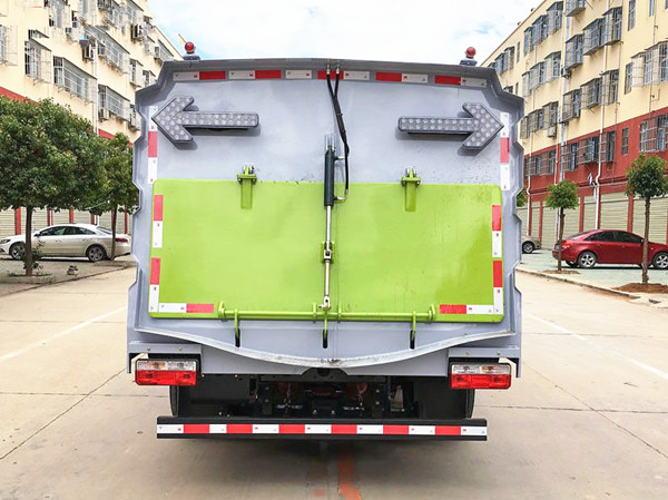 東風(fēng)途逸3方掃路車