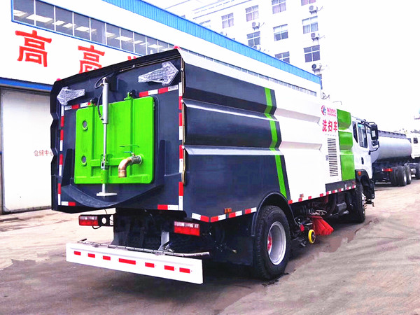 東風多利卡15方洗掃車 東風多利卡15方洗掃車